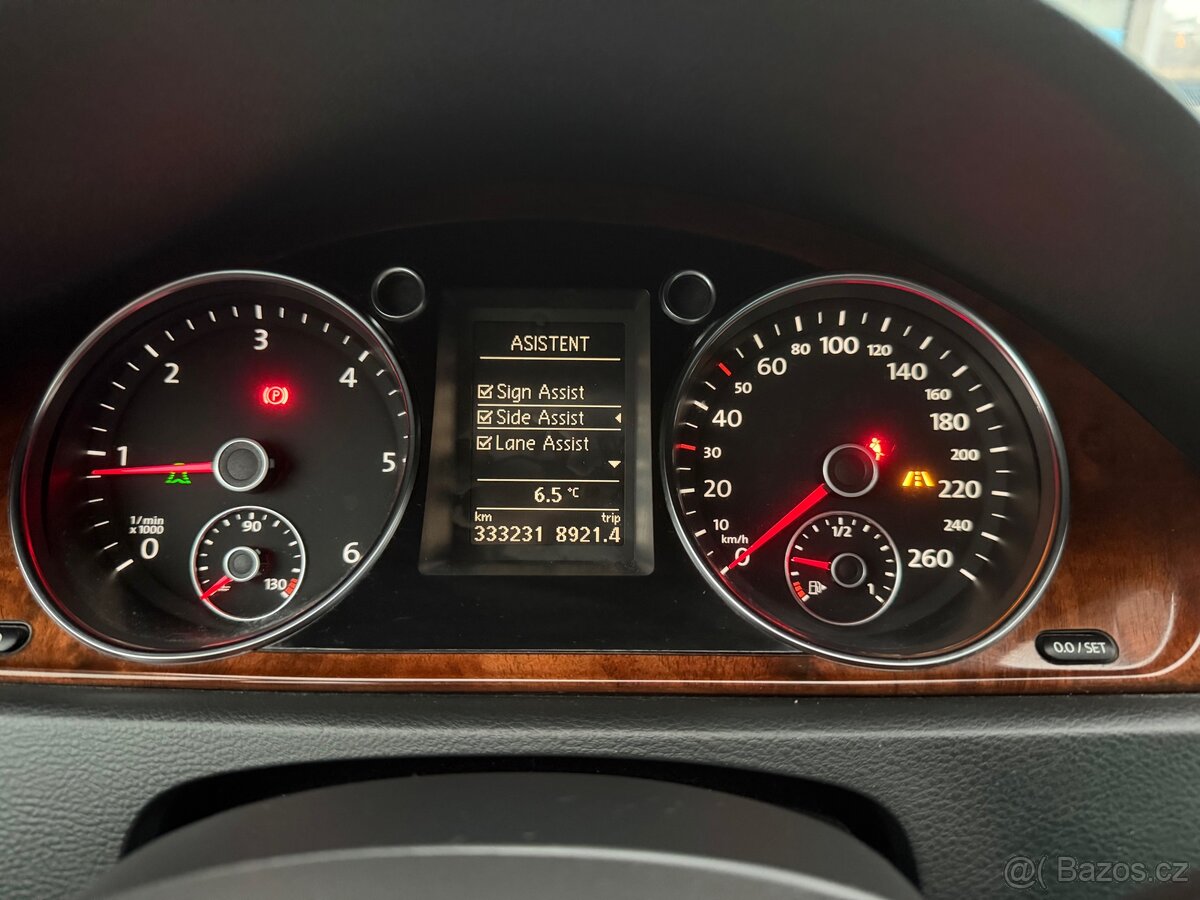 Volkswagen Passat B7 2.0 TDI 103 kW - 16