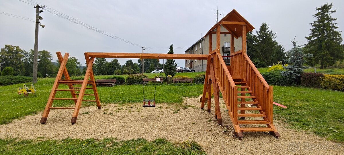 Dětské hřiště se skluzavkou a dovozem - 16
