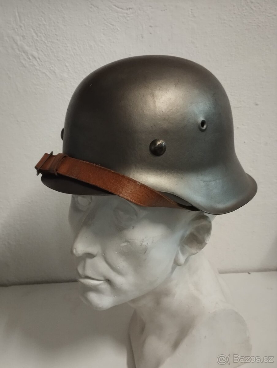 Německá helma WW2 - 16