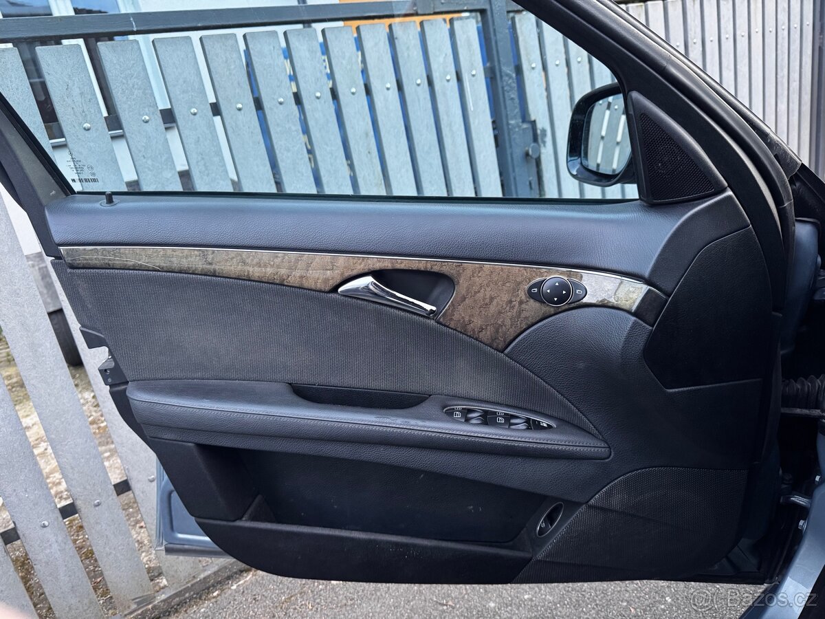 Mercedes Benz w211 - 16