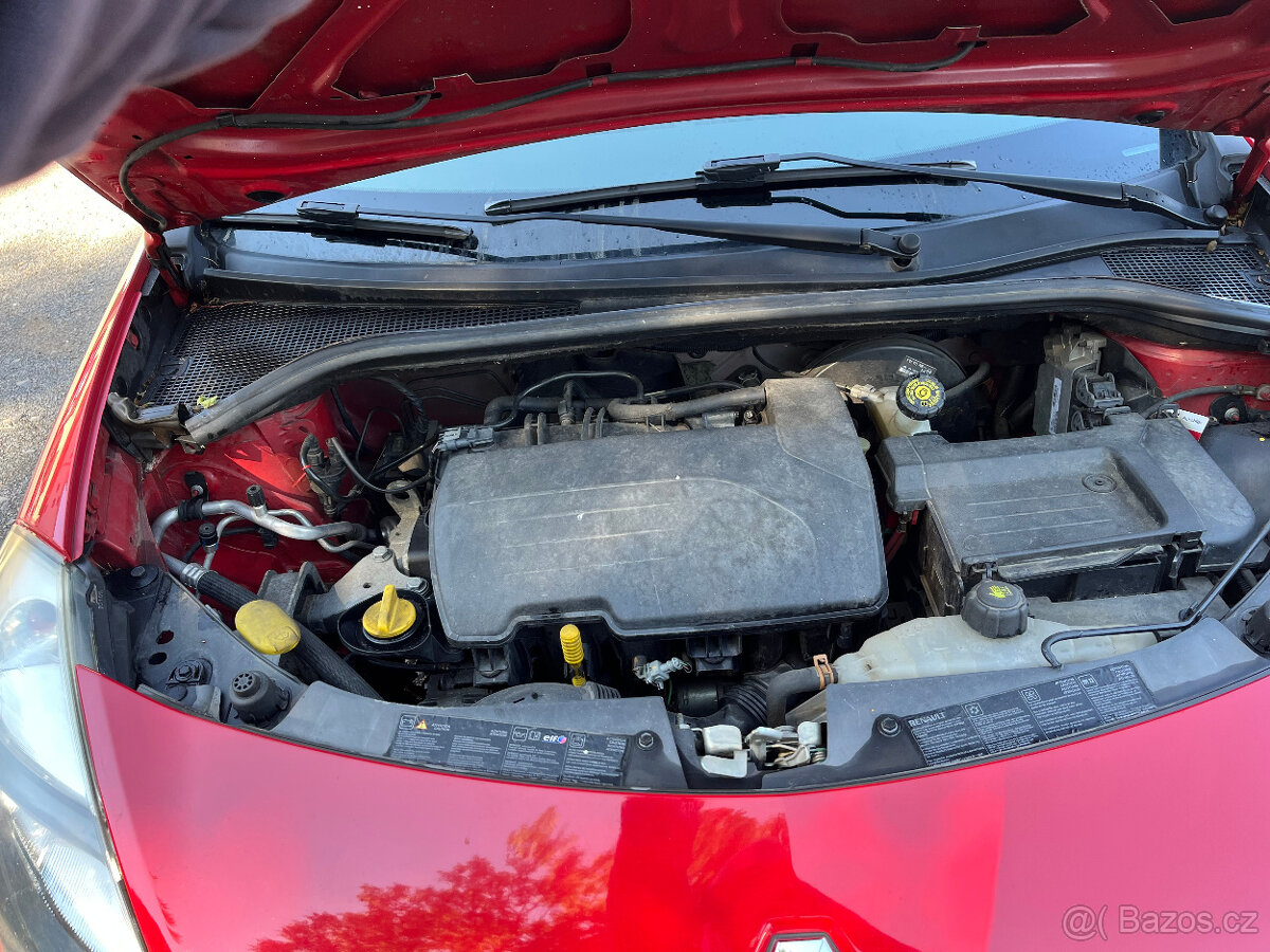 RENAULT CLIO 1,2 i 55Kw 1.MAJITEL, ČR - 16