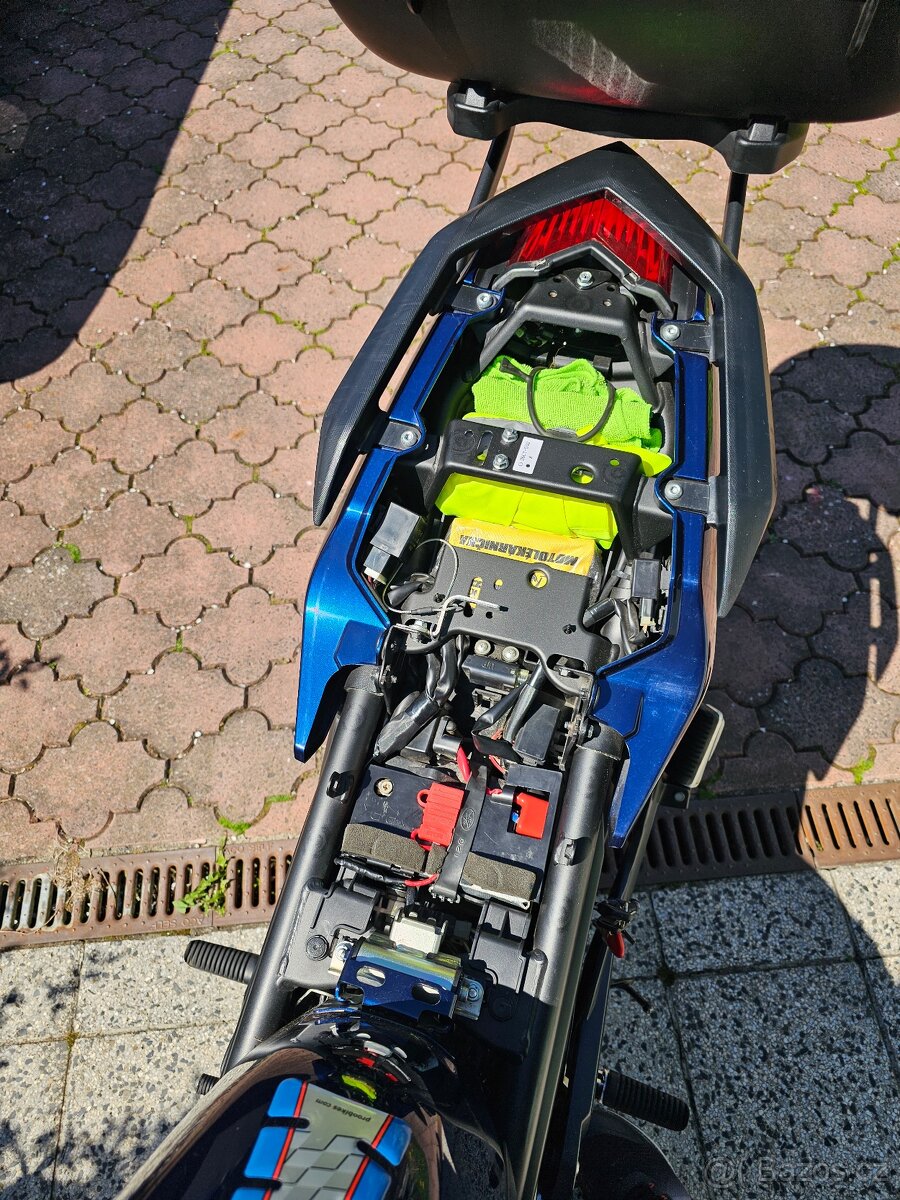 Yamaha Diversion XJ6 - 16