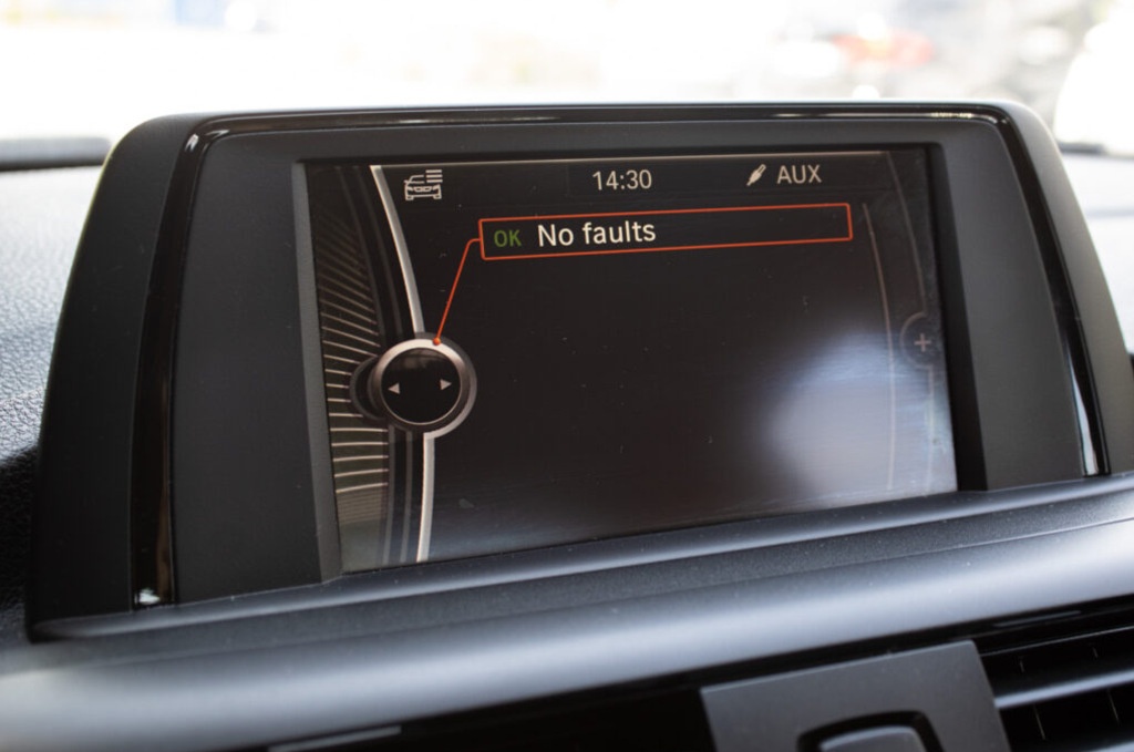 BMW 116i z roku 2011 - 16