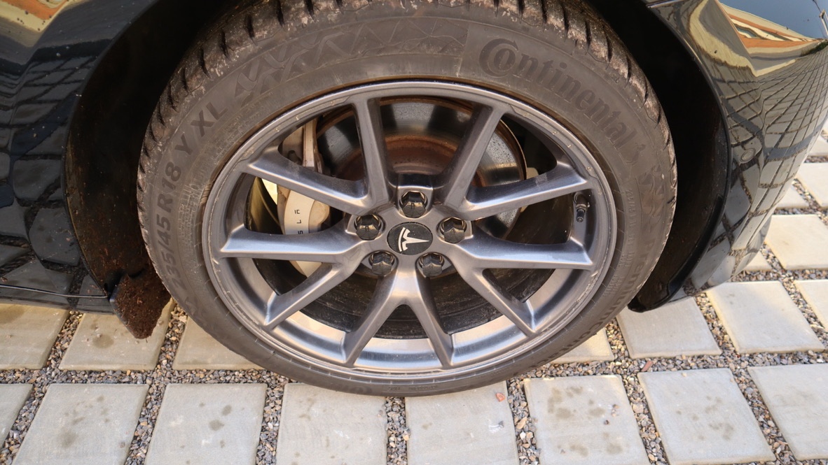 Tesla Model 3, 2021 Long Range AWD – 82 kWh - 16