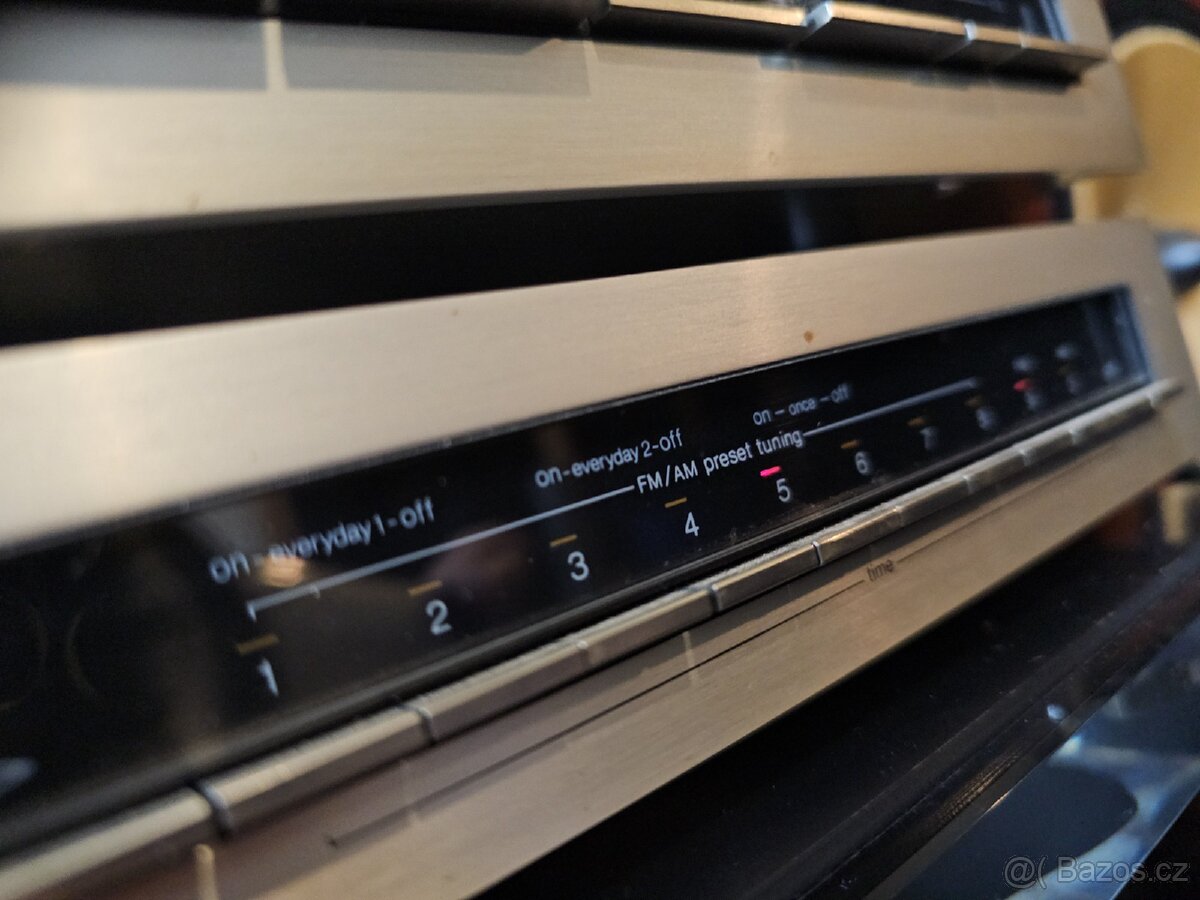 špičková tuzexová Technics HIFI věž, ZES, MGF, TUNER, EQ - 16