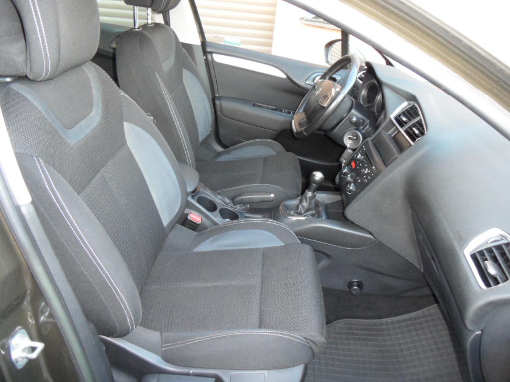 Citroen C4 1.6 HDi,66kw,1.maj.zak v ČR,naj.114000km - 16