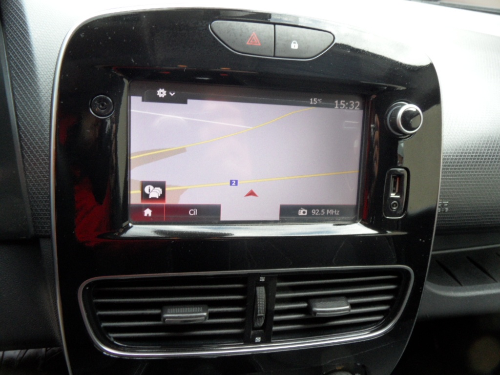 Renault Clio 1.0,66kw,naj.39tis.km,1.maj.zak. v ČR - 16