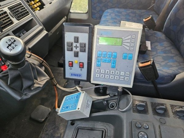 4x4 sypač Iveco 13.5t radlice hák kontejner - 16