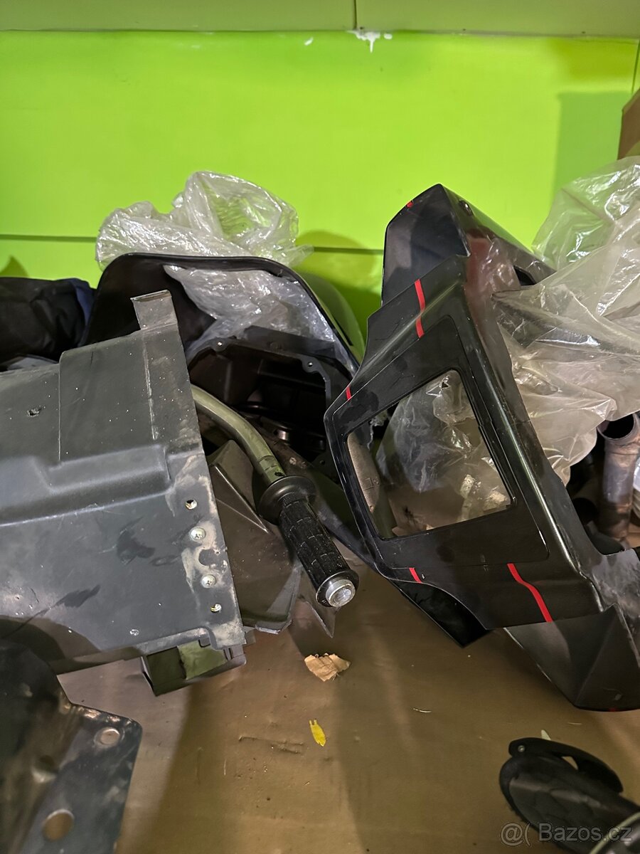 Kawasaki GPZ 1000rx - 16