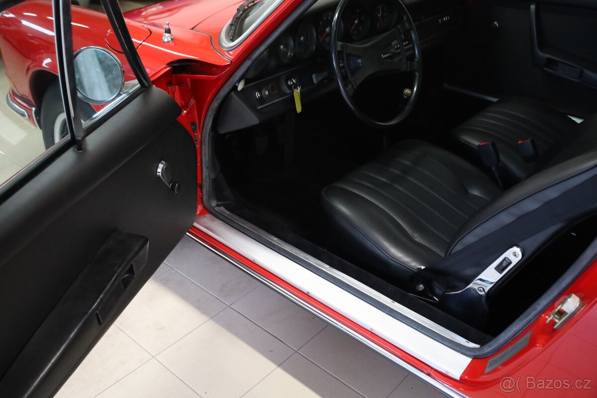 Porsche 911 T 1970 po kompletní renovaci - 16