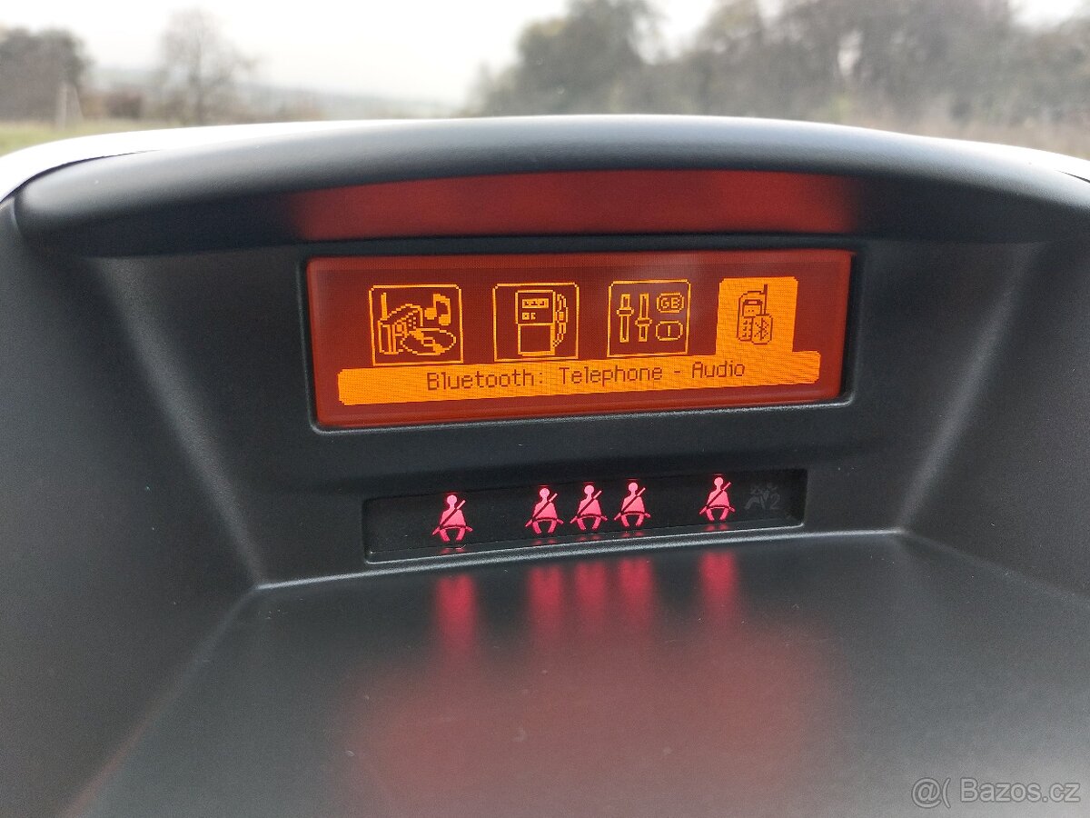 Peugeot 207 1.4 8v / Klima / 83tis.km / Nová STK / 2011 - 16