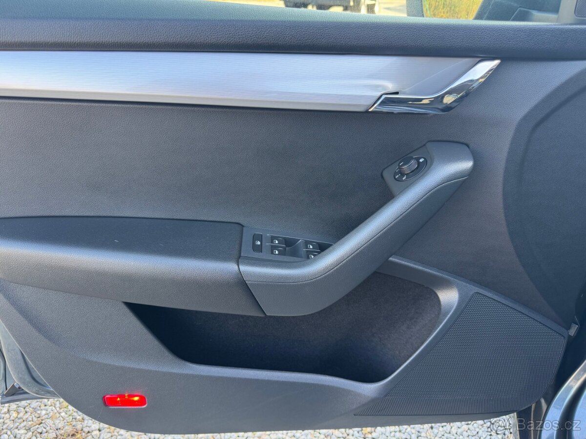Škoda Octavia 2,0 TDI 110kw DSG Elegance - 16