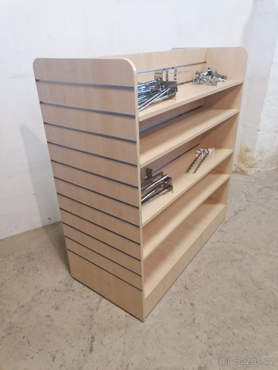 Prodejní 4 straný regál na kolečkách - 16