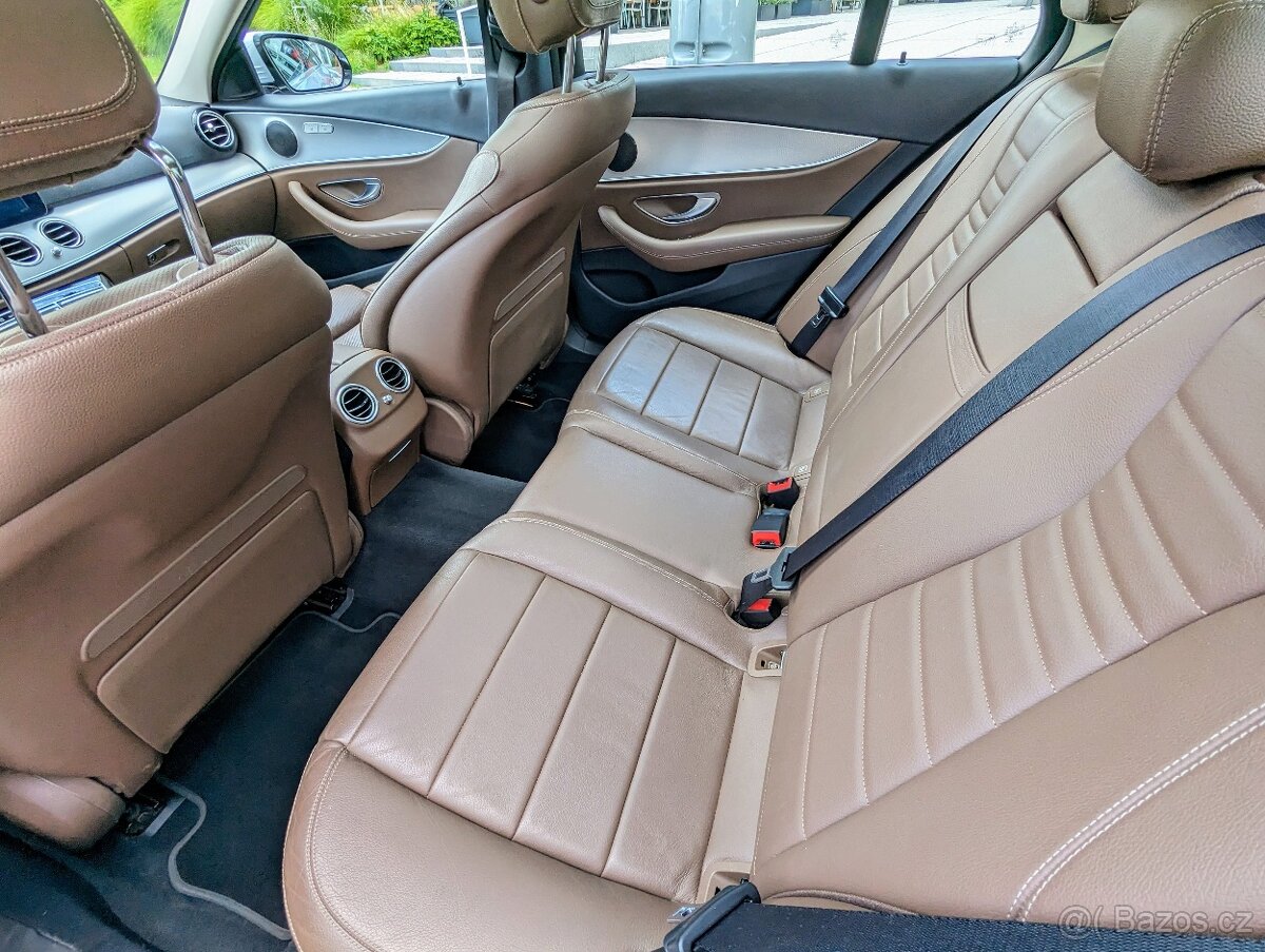 Mercedes-Benz Třídy E, 2016, 350d, DPH,vzduch,PANO - 16