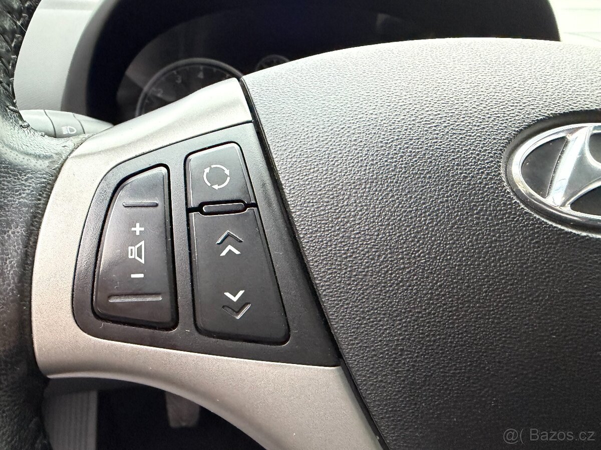 Hyundai i30 1.4i 80KW Blue Drive, Senzory, Výhřev, Tempomat - 16