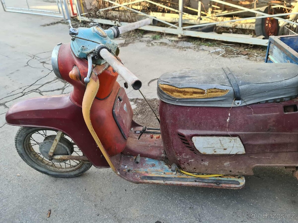 Tříkolka Manet - 16