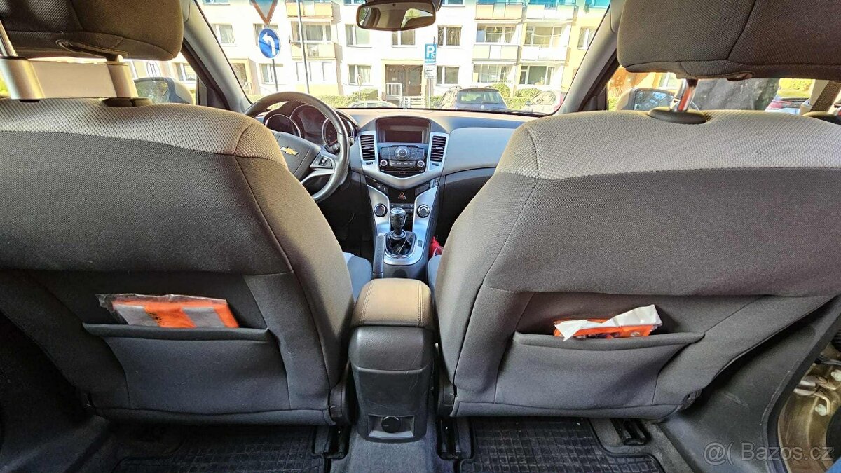 Chevrolet Cruze - 16