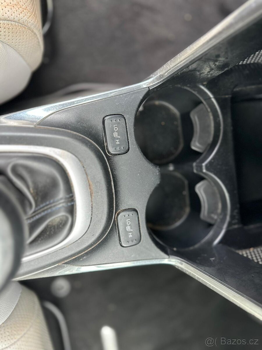 Honda CRZ Hybrid - 16