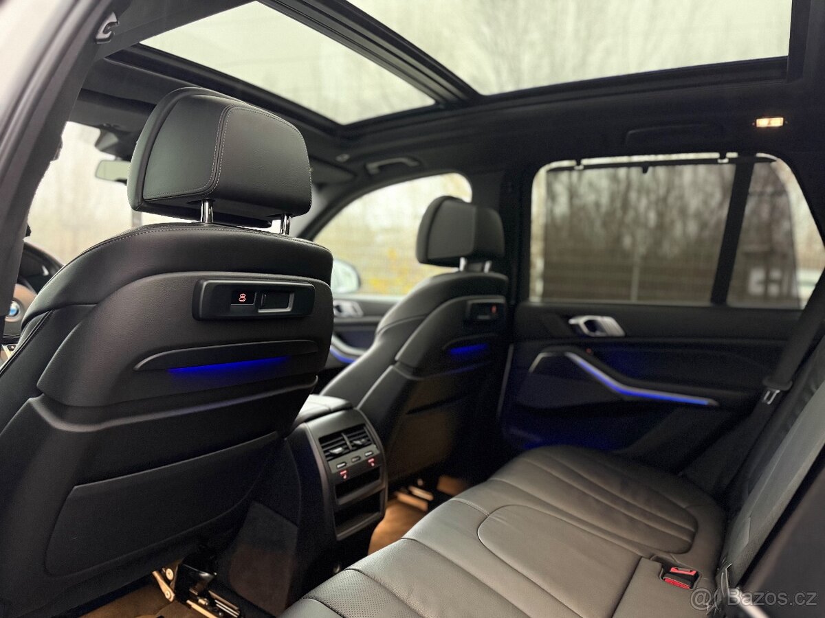 BMW X5 M50i | 77tis km | 2020 | TOP STAV - 16