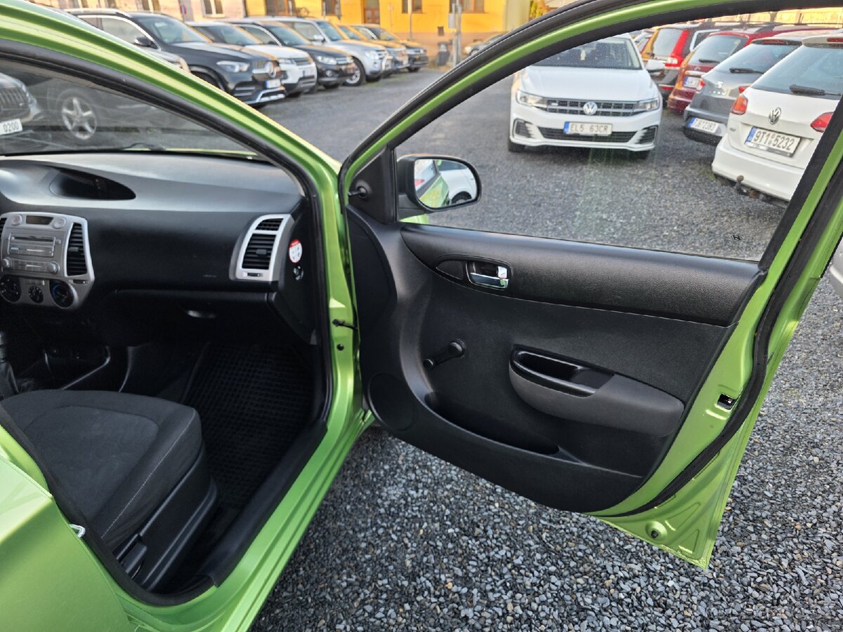 Hyundai i20 1.2 i - 16