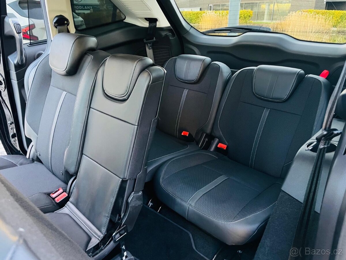 Ford Grand C-MAX 2.0TDCi MANUÁL SERVISKA 7MÍST TITANIUM - 16