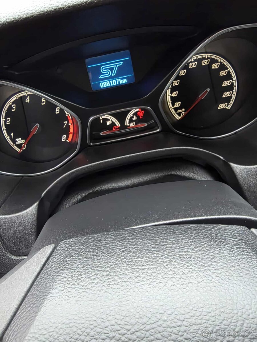 Ford Focus ST 2.0L 184kw, 88000km - 16