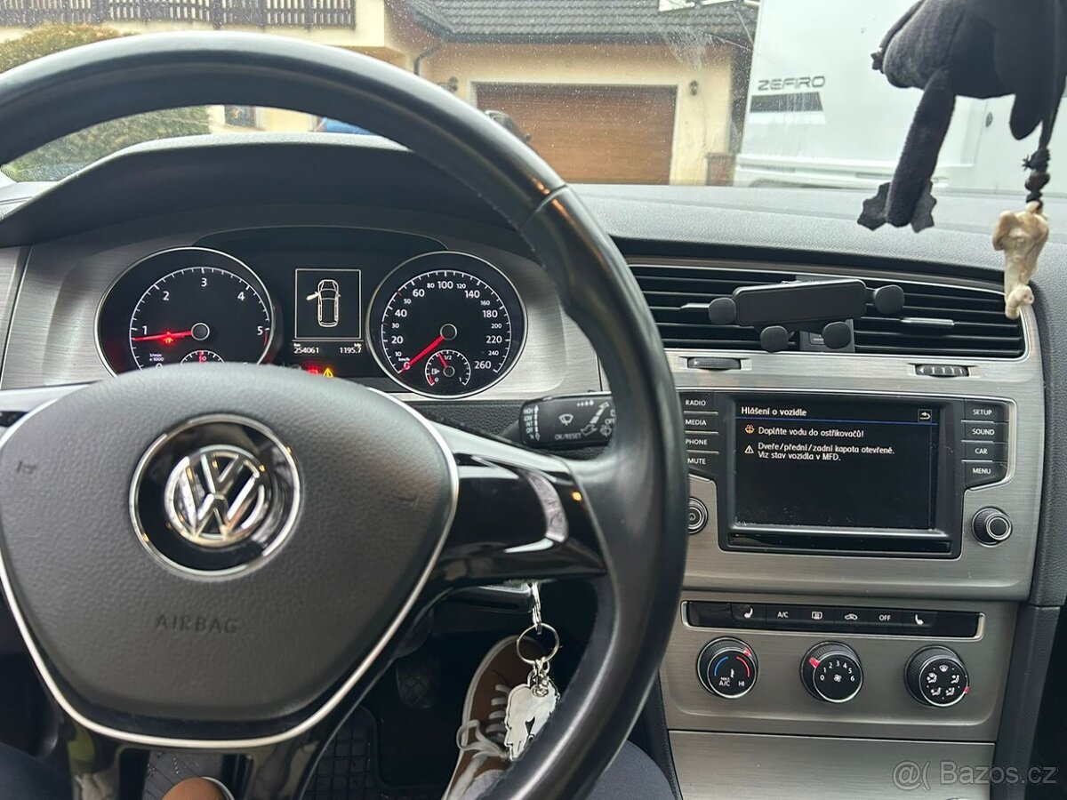 VW Golf VII 1,6TDI 81kW Kombi - 16