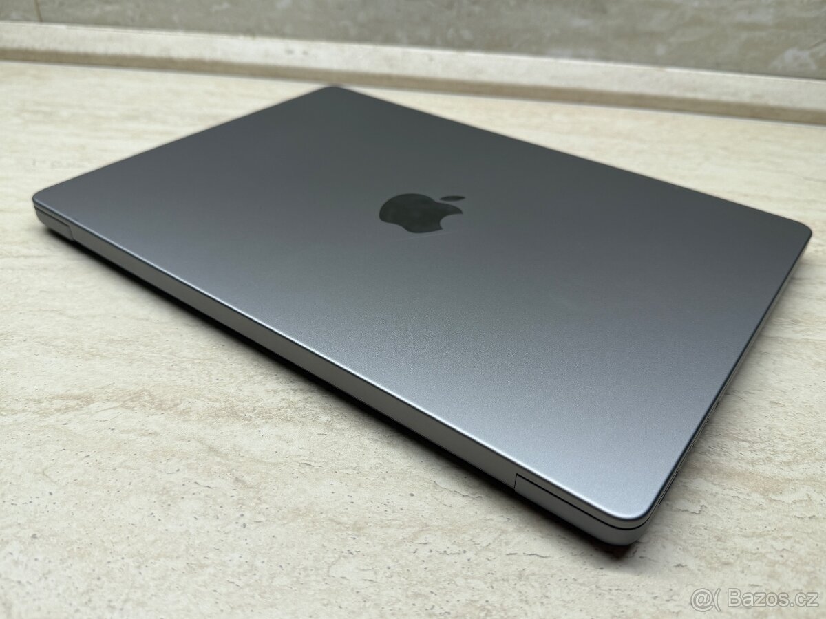 MacBook Pro 14" / M1 Pro / 16GB / 512GB / vesmírne šedý - 16