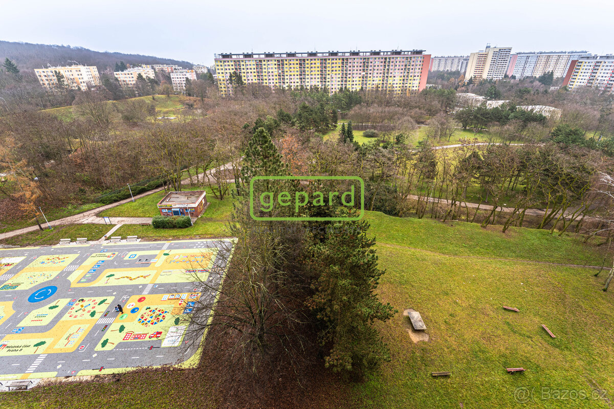 Pronájem zařízeného bytu 3+1 s lodžiíí u Ďáblického háje, Pr - 16