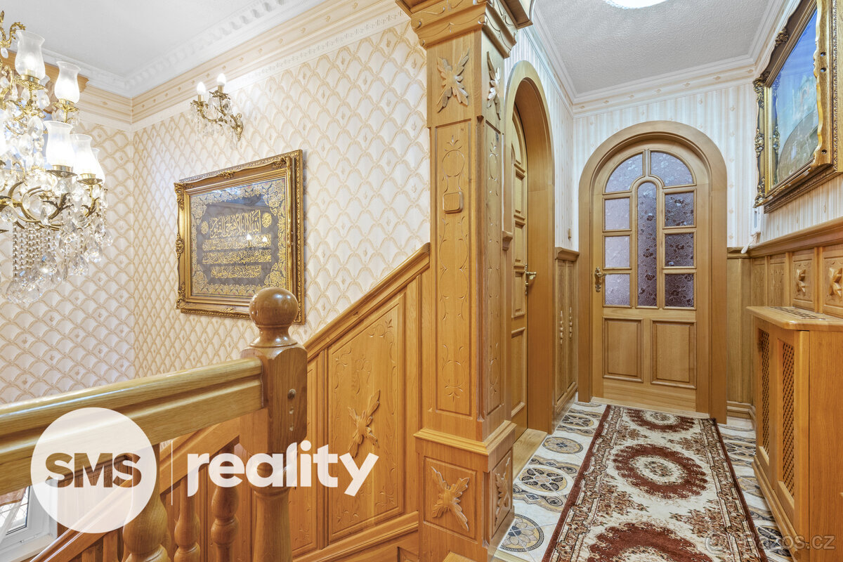 Rodinné sídlo s privátním wellness v prestižní části Ostravy - 16