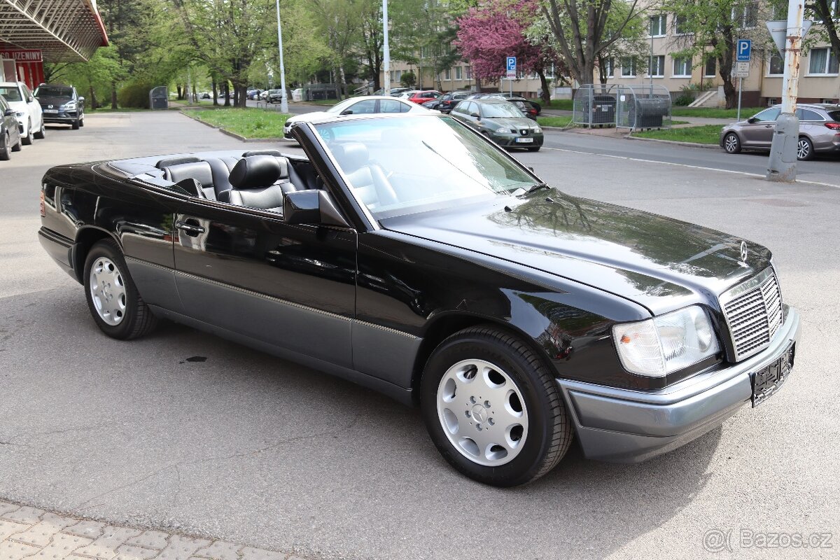 MERCEDES-BENZ 124 E320 CABRIO 162kW - 16