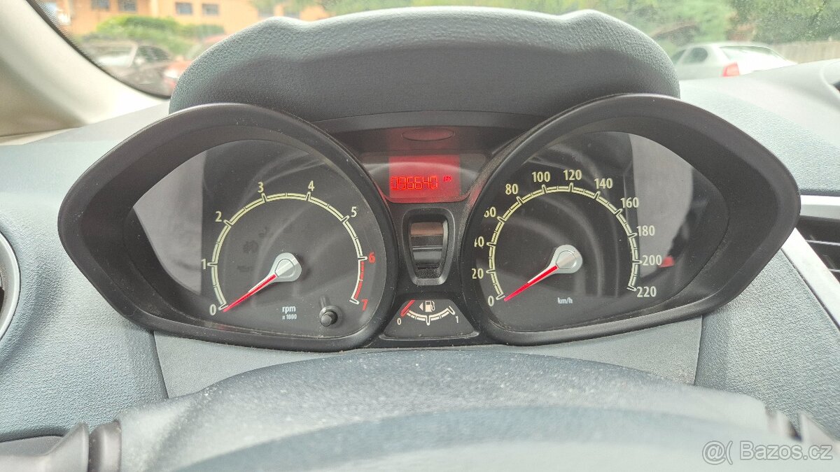 Ford Fiesta 2010, 95640km - 16