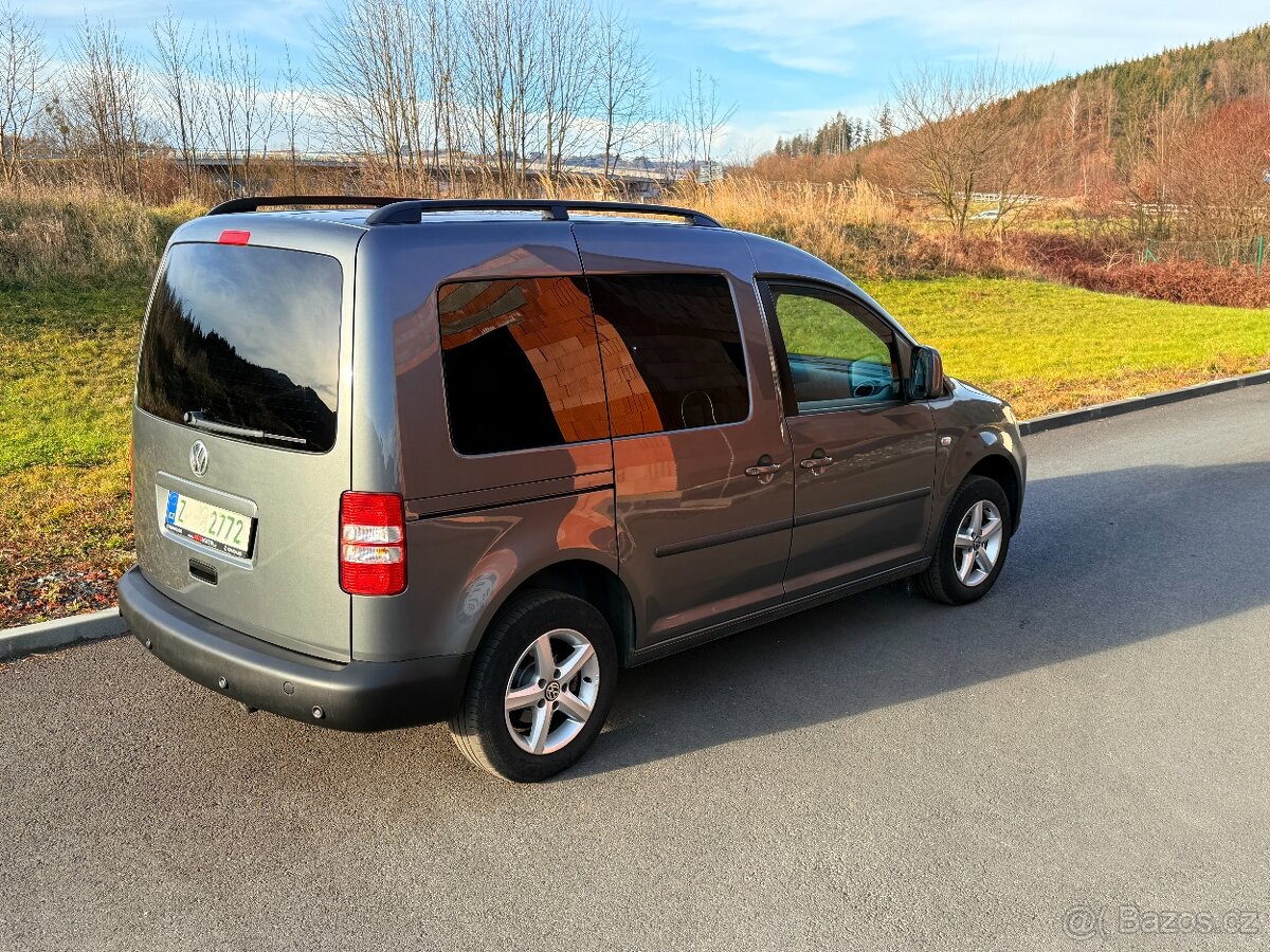 VW Caddy Life TRAMPER - 16
