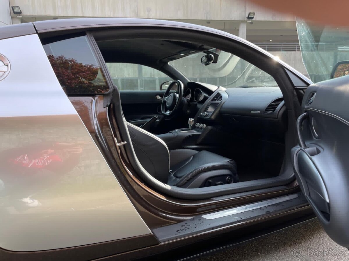 Audi R8 4.2 FSI quattro - 16