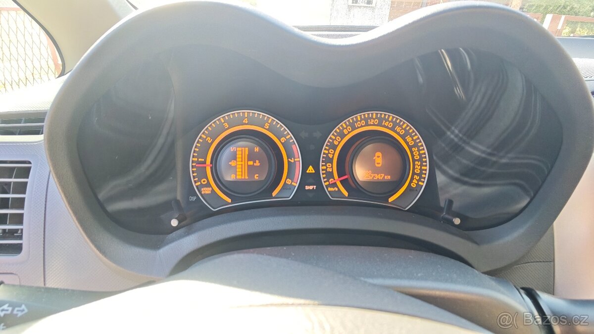 Toyota Auris 1,6 - 16