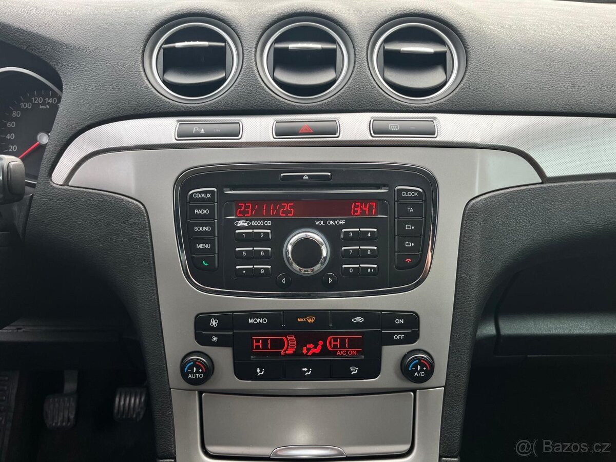 Ford S-MAX 2.0TDCi 103KW BEZ ADBLUE MANUÁL SENZORY SERVISKA - 16