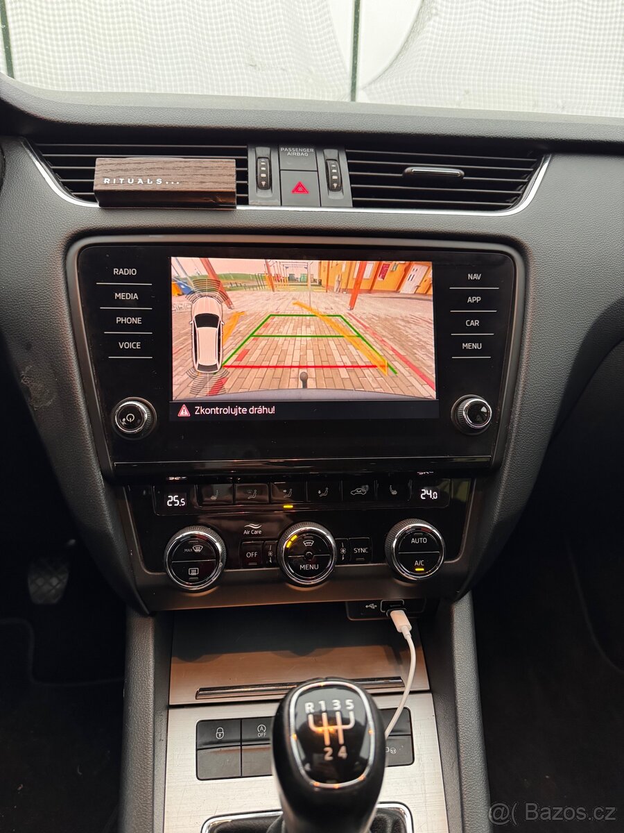 Škoda Octavia 1.6 TDI 85kw - 16