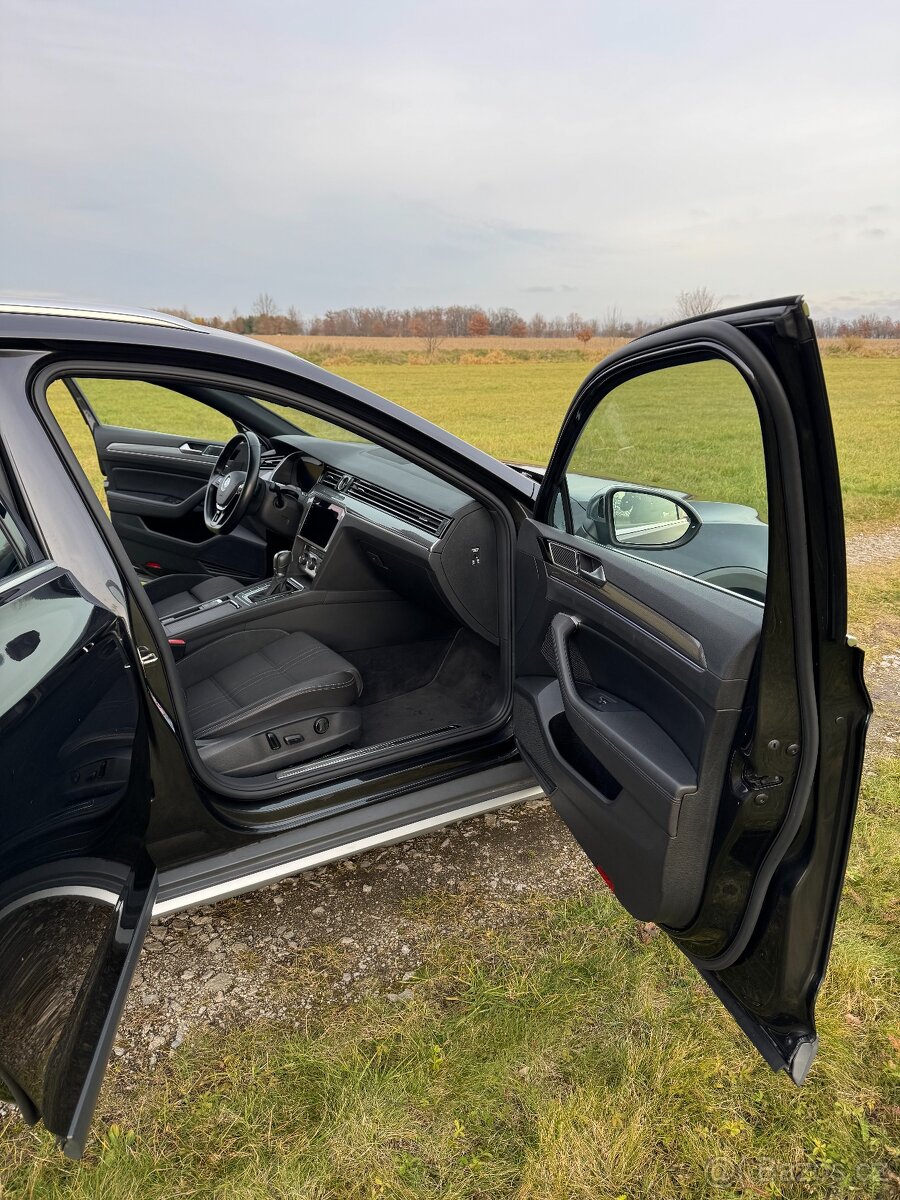 VW Passat Alltrack 2.0 TSI 162 kW 4Motion DSG r.v. 2018 - 16