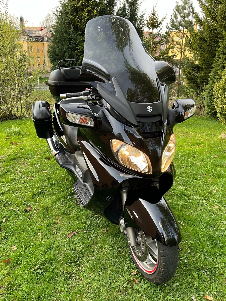 SUZUKI BURGMAN 650 Executive ABS - perfektní stav. - 16