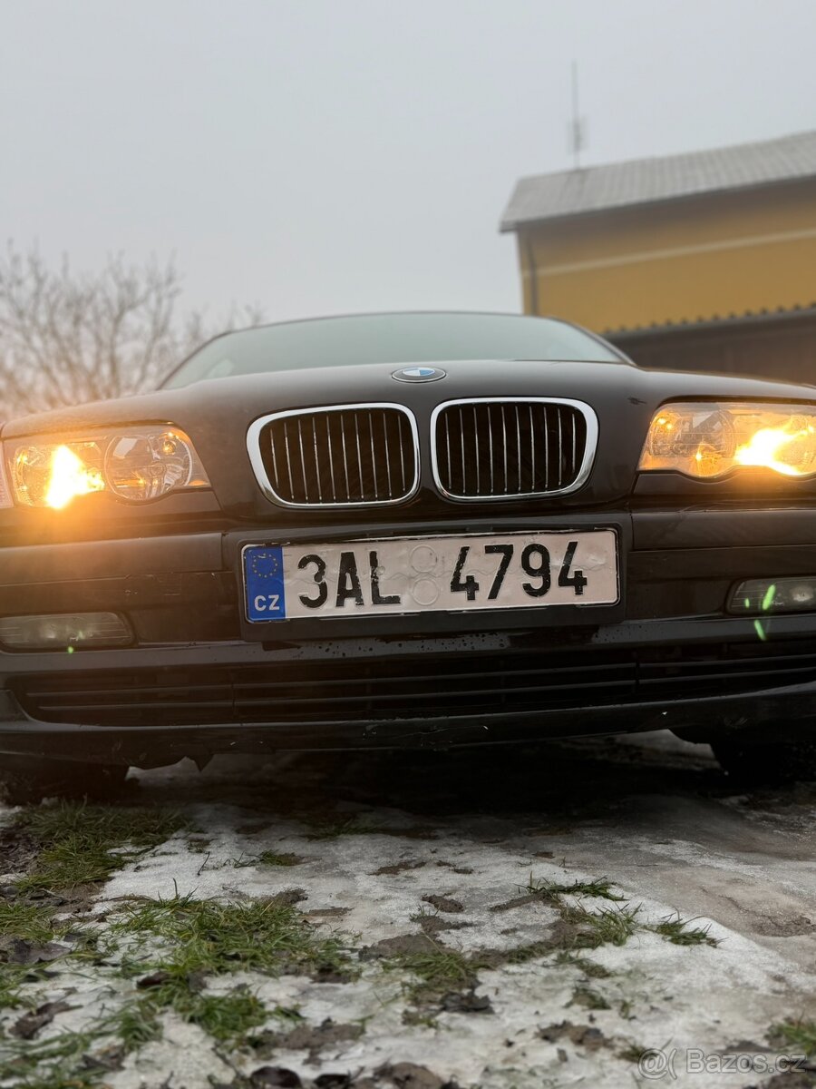 BMW 320i E46 sedan, 110 kW, benzín, automat, 1999, černá - 16