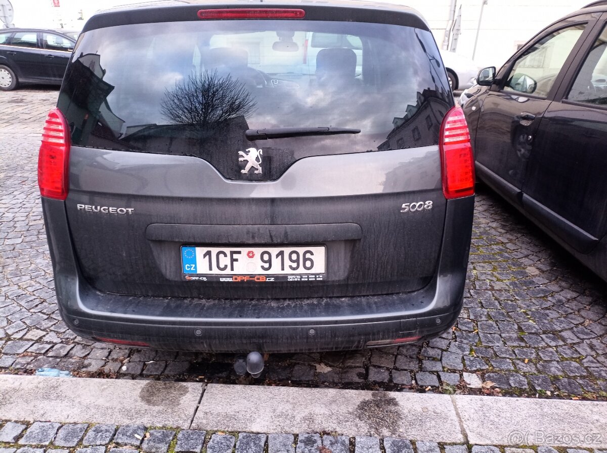 Prodám Peugeot 5008 1,6 HDI. R.v.1012 - 16