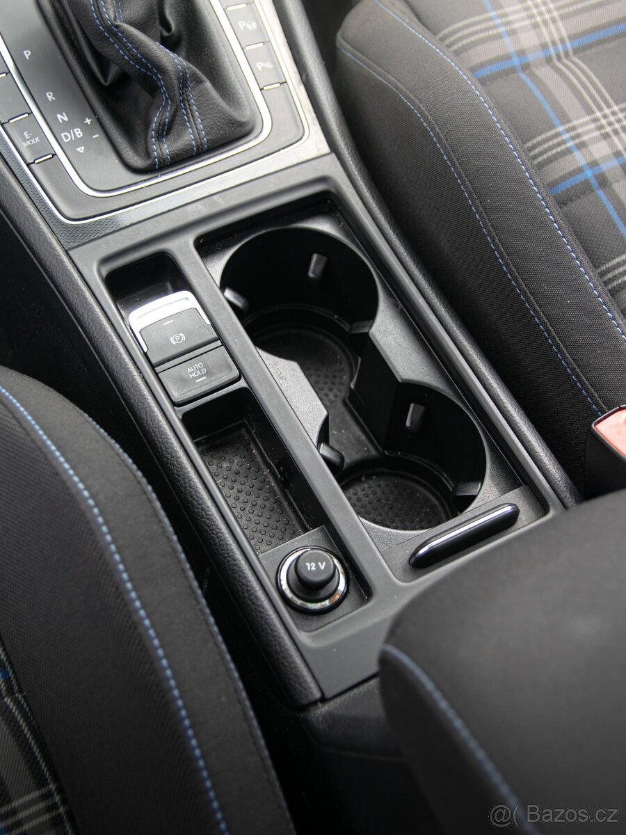 VW Golf GTE Plug-in 180kW DSG Nová baterie - 16