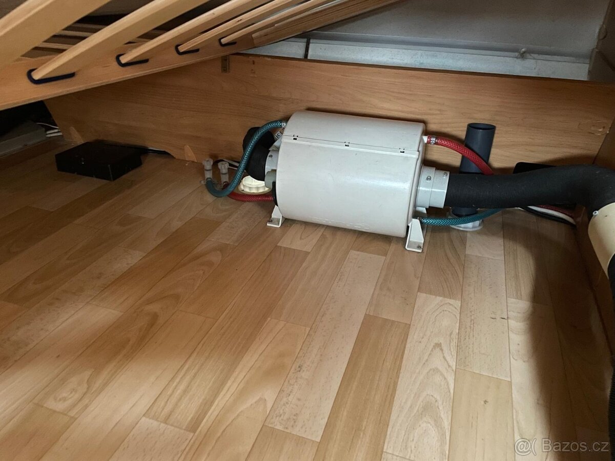 Hobby Excellent 460, 4 osoby, bojler, fr.postel - 16