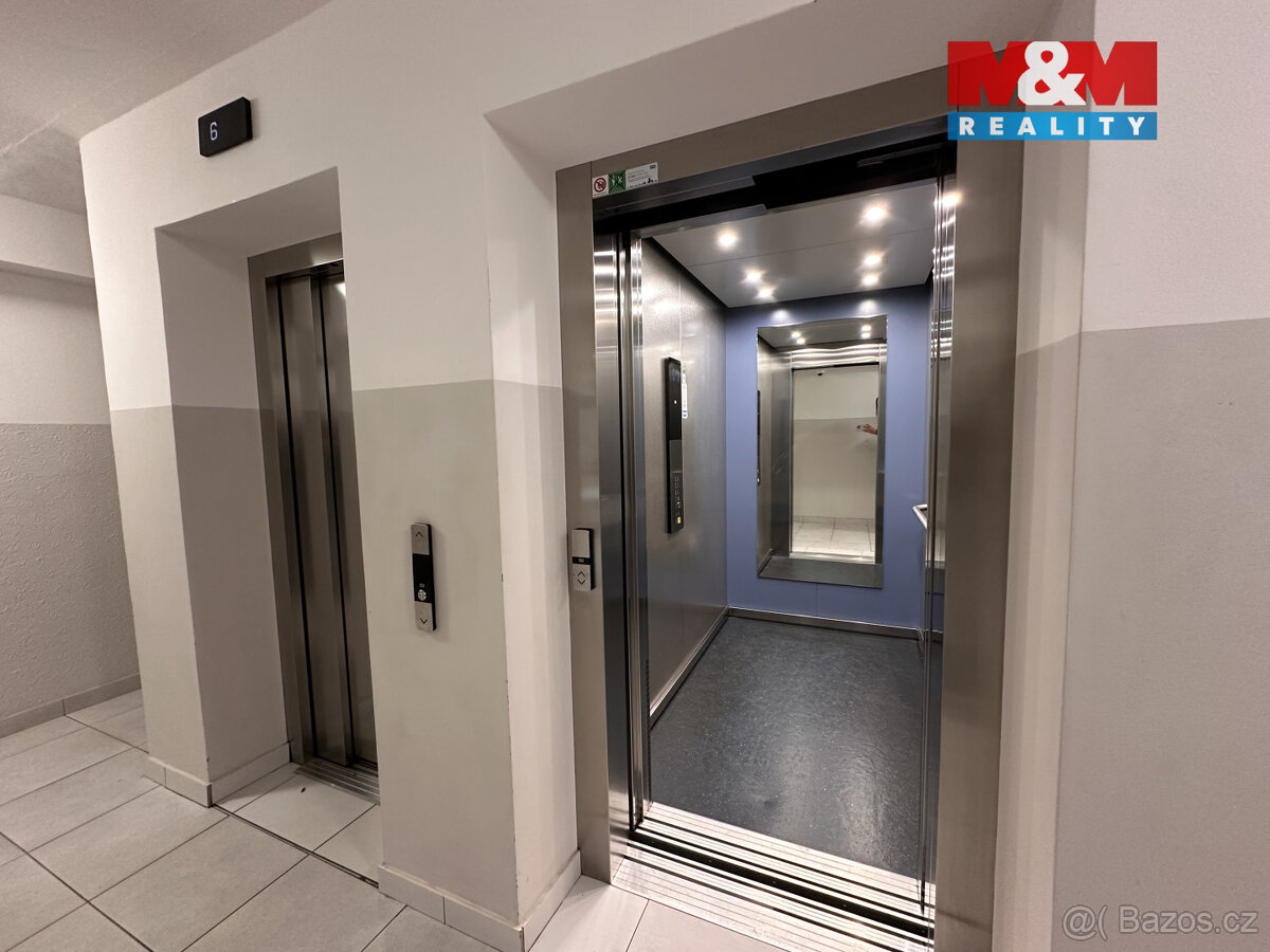 Pronájem bytu 2+1 v Praze, ul. Habrová - 16