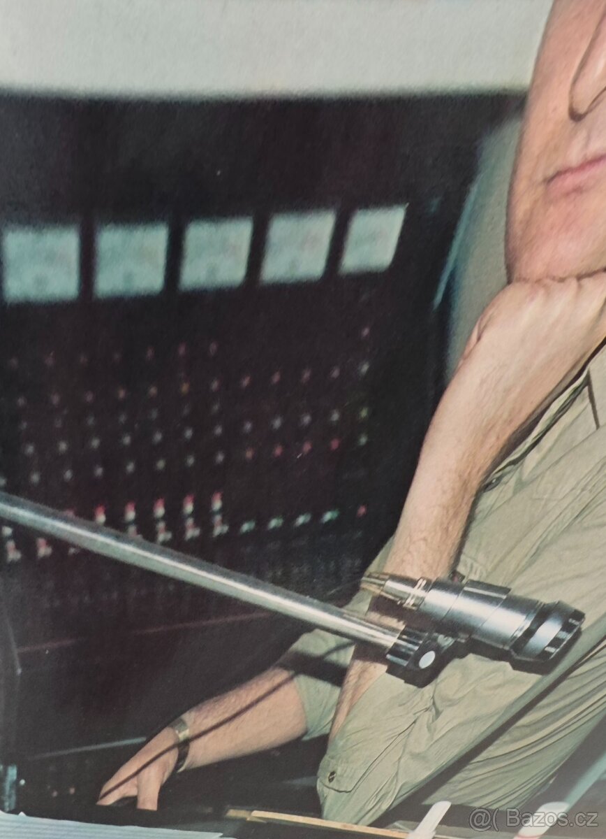 Karty zpěváků s popisem - 16