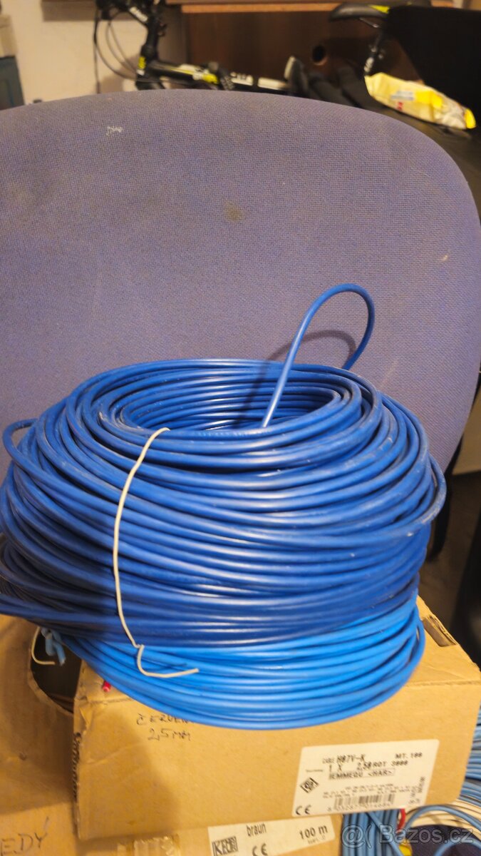 Kabely a očka a kleště - 16