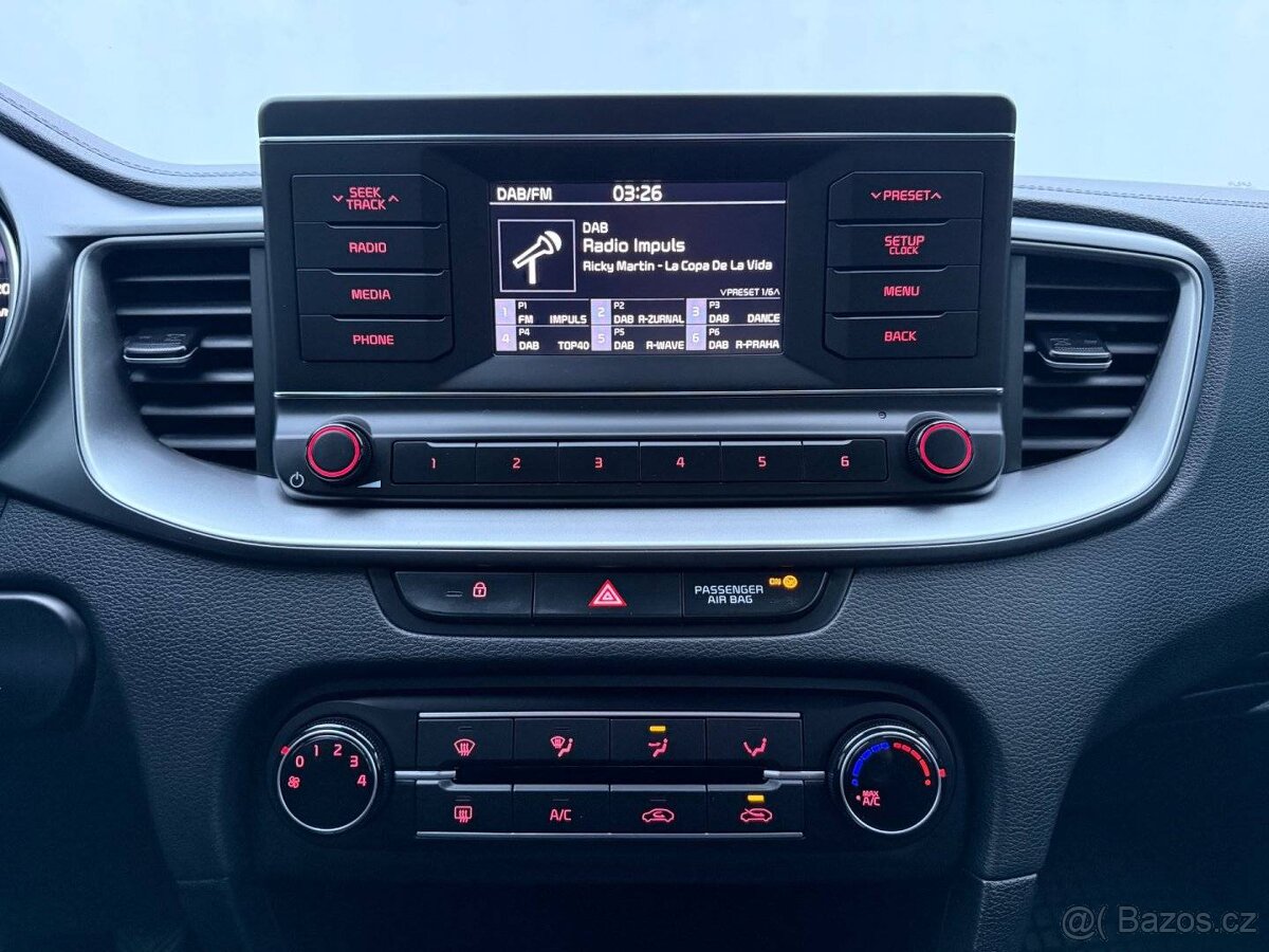 Kia Cee´d, 1,6 CRDi 100kW, ČR, 1.Maj, SERVIS, DPH - 16