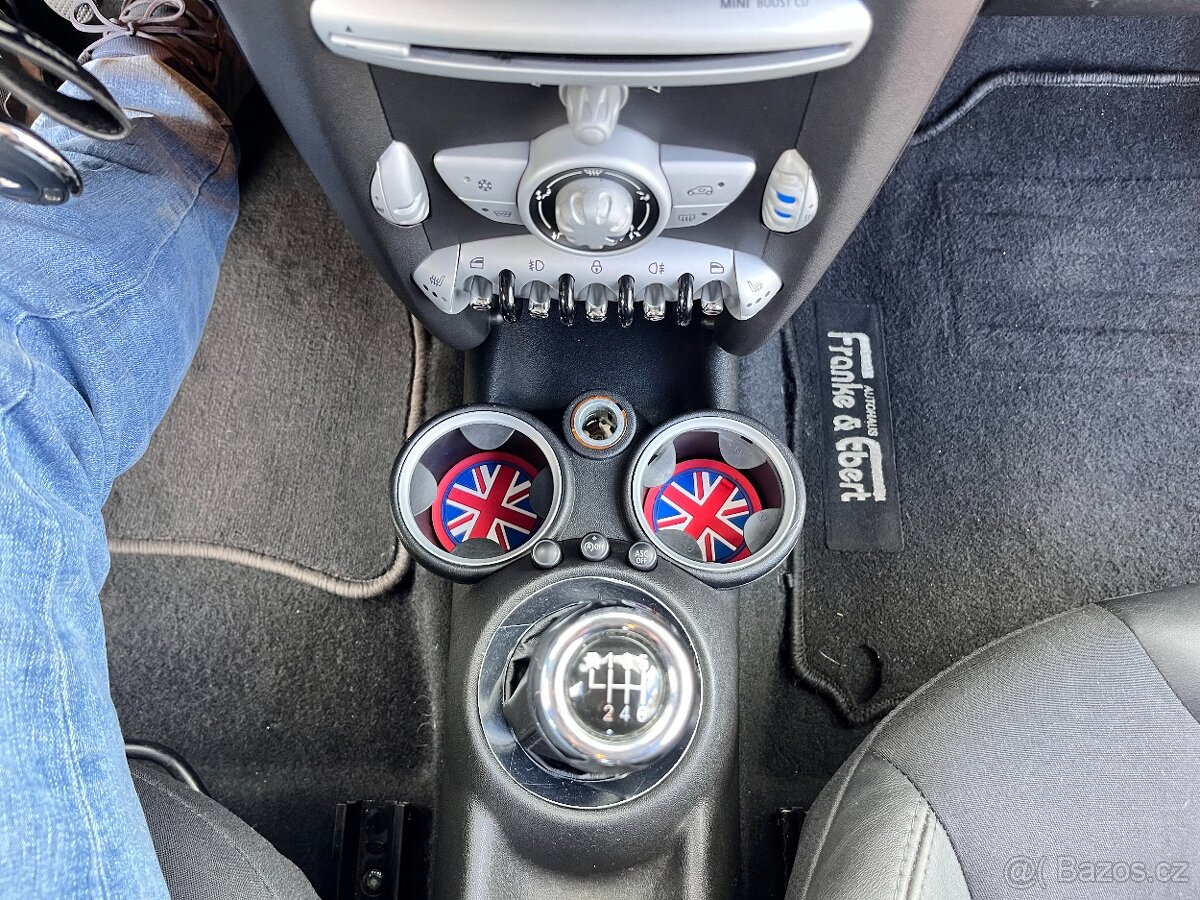 Mini Cooper 1.6 88KW,XENONY,KLIMA,KůŽE,ESP - 16