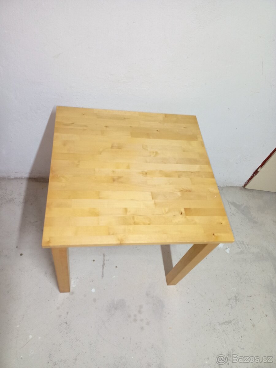 Prodám hezký stůl IKEA,komodu a noční stolky z masivu - 16