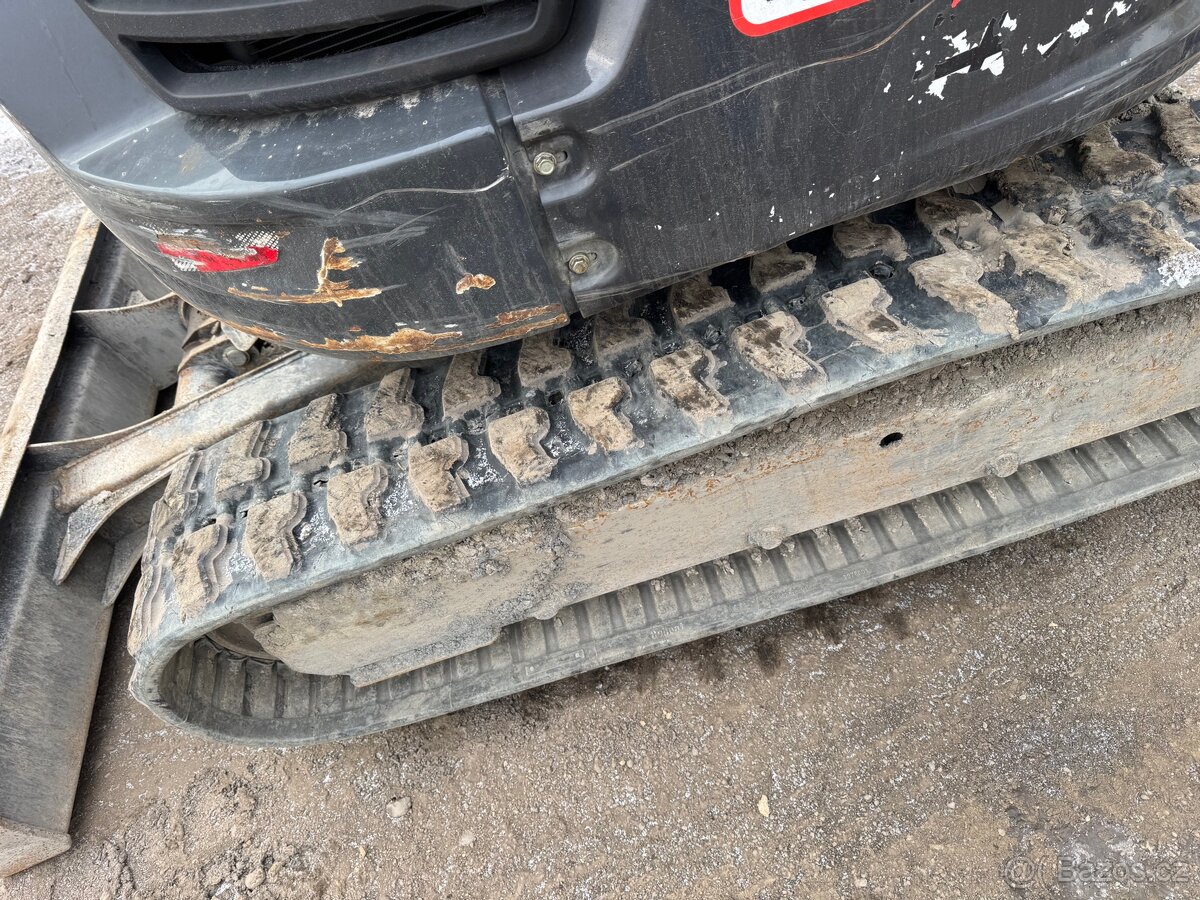 Bobcat E35 Bagr pásový - 16